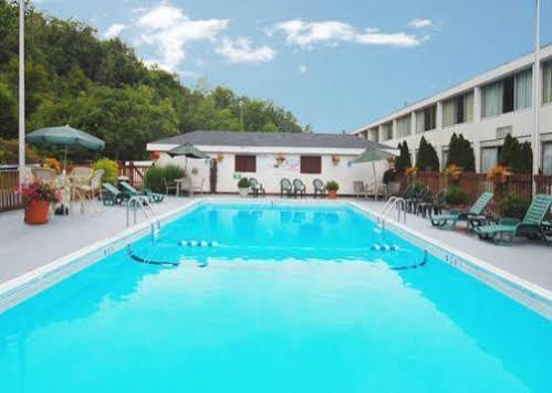 Days Inn Port Jervis Exteriér fotografie